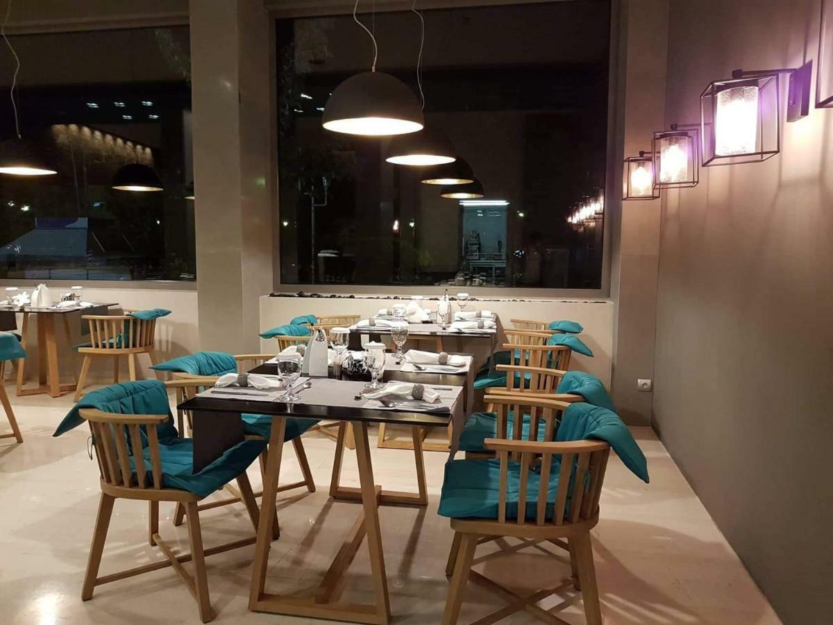 Levadia Otel Levádeia